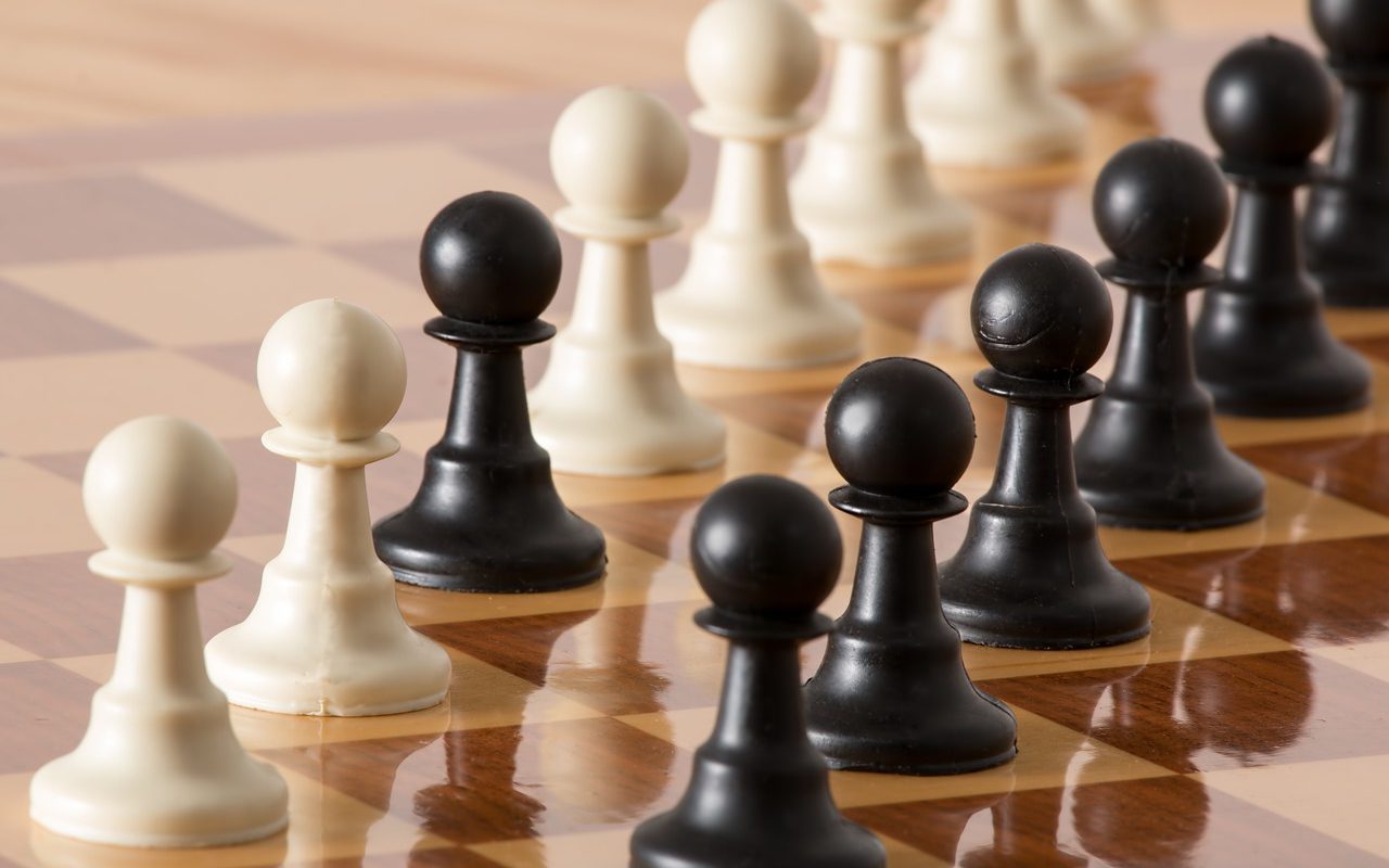 integracja pofuzyjna pawn, chess pieces, strategy-2430046.jpg